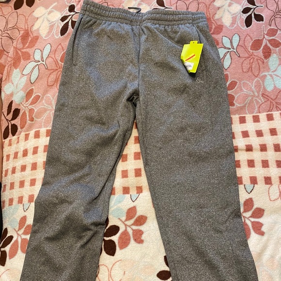 Clothes - Picture 3 of 5